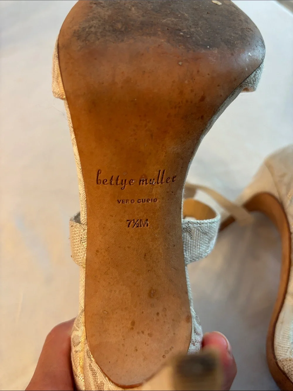 Bettye Mueller elegant Ivory Lace Open-Toe Heels with Ankle Tie, SZ 7.5